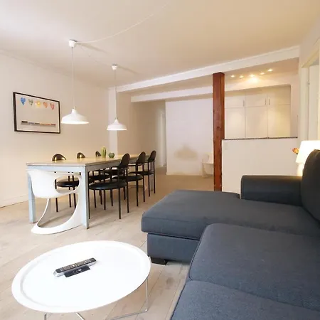 Stroget Main Shopping Street Apartment