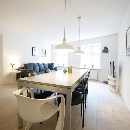Stroget Main Shopping Street Apartment