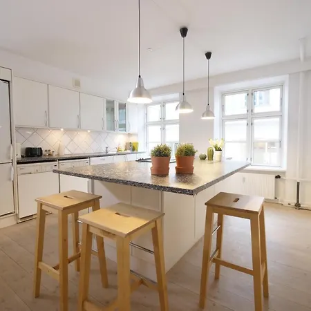 Stroget Main Shopping Street Apartment